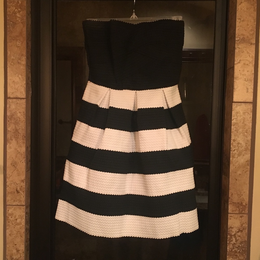 Black and white bandage dress